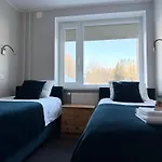 호텔 Kuelalistemaja *
