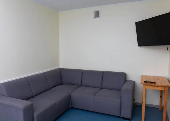 Otel Kuelalistemaja *